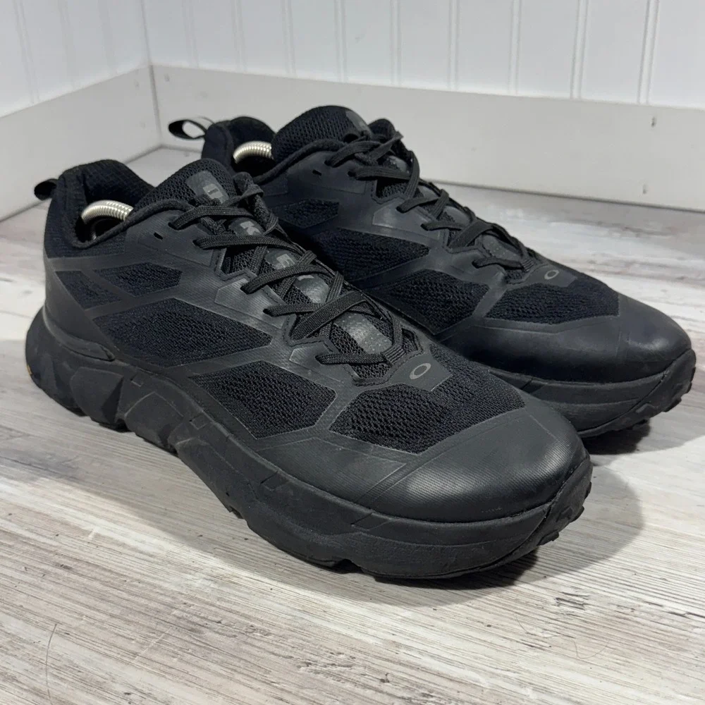 Oakley SI Men's Light Breathe Trail Shoe, Triple Black - 12 REG (M)